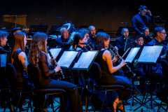 1_Harmonie-Eilereng-ARTIKUSS-Galaconcert-ARTMONIE-18.05.2024-Direktioun-Claude-Weiland-Gesang-Anna-Katharina-Felke-Juste-Dance-Sporting-Club-BielesFotoen-Fernand-Schutz-68