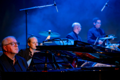 1_Harmonie-Eilereng-ARTIKUSS-Galaconcert-ARTMONIE-18.05.2024-Direktioun-Claude-Weiland-Gesang-Anna-Katharina-Felke-Juste-Dance-Sporting-Club-BielesFotoen-Fernand-Schutz-71