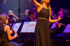 1_Harmonie-Eilereng-ARTIKUSS-Galaconcert-ARTMONIE-18.05.2024-Direktioun-Claude-Weiland-Gesang-Anna-Katharina-Felke-Juste-Dance-Sporting-Club-BielesFotoen-Fernand-Schutz-78